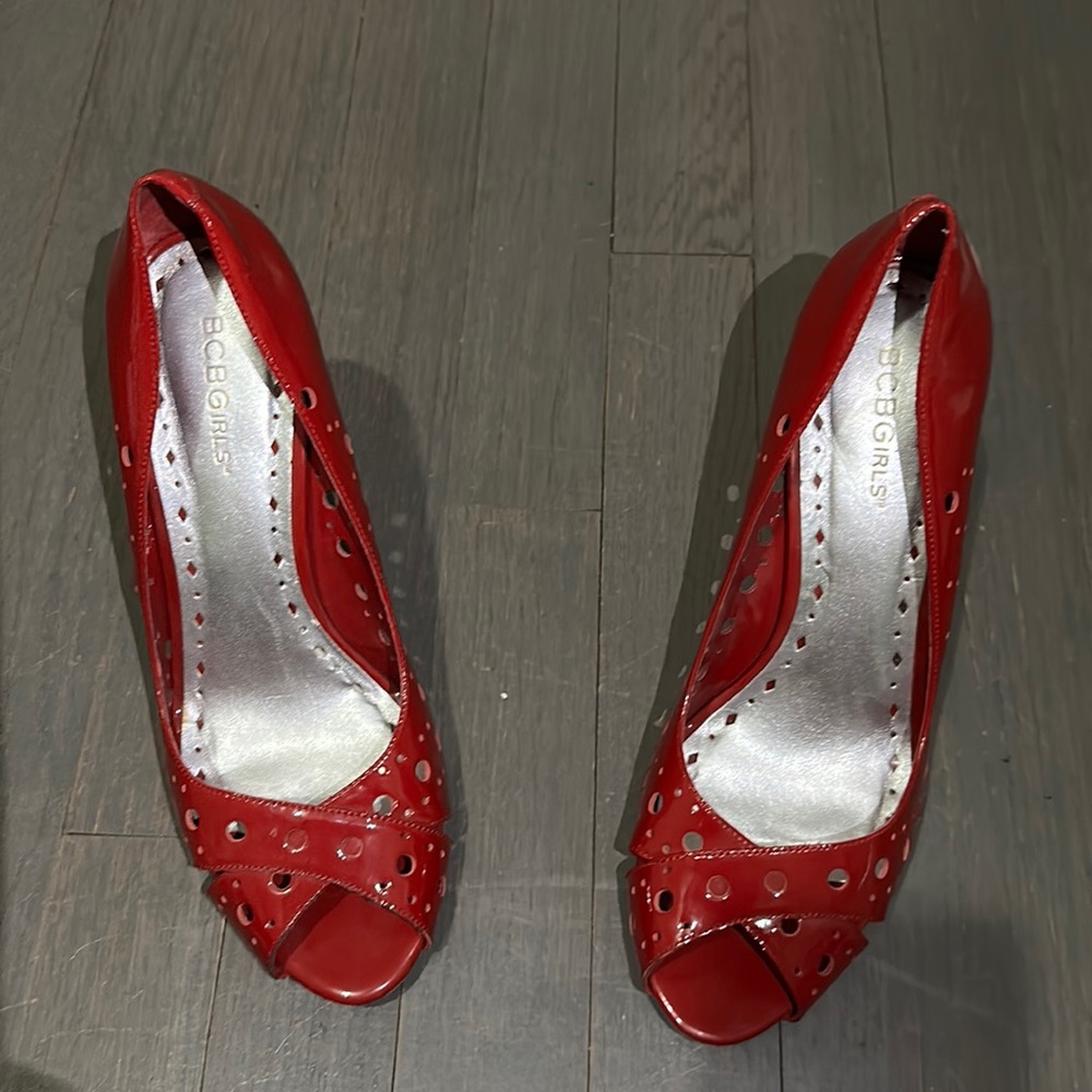 BCBGIRLS open toe